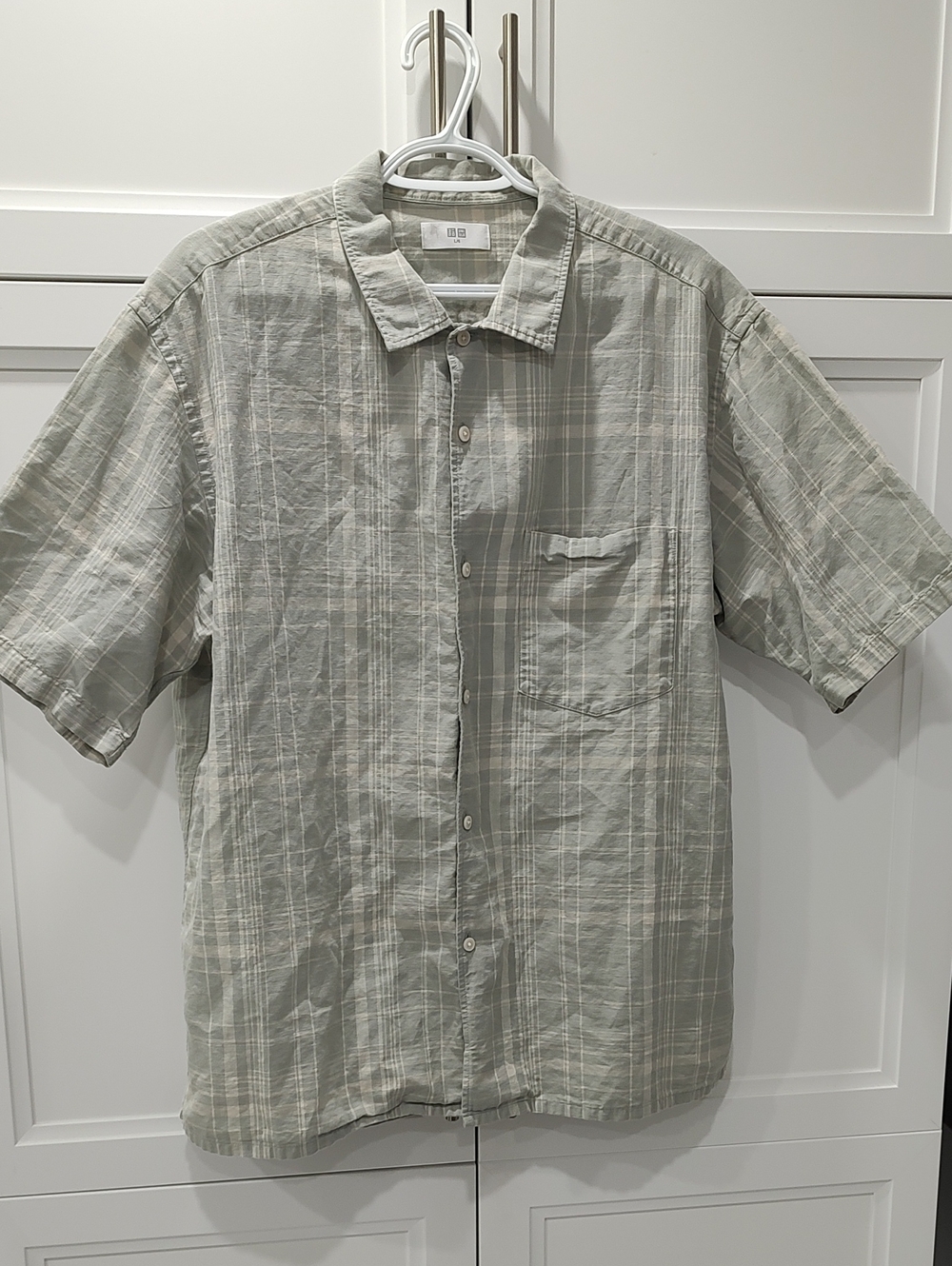 UniQlo Light Green Plaid Short-Sleeve Button-Up Shirt Size L
